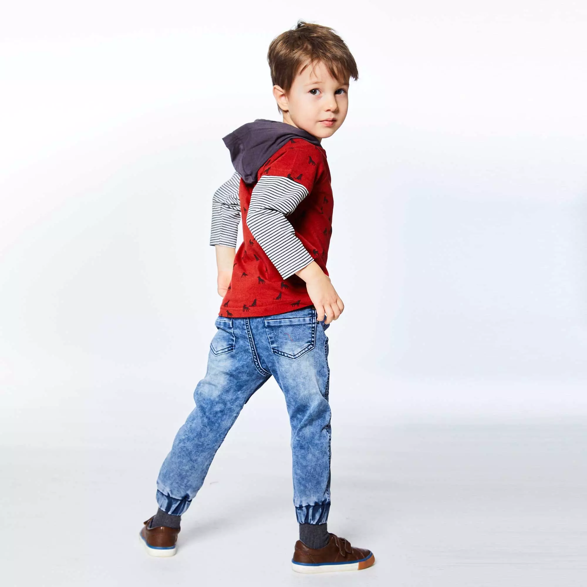 Deux Par Deux Ouble Raglan Sleeve Hooded Top With Wolves Print - Image 4